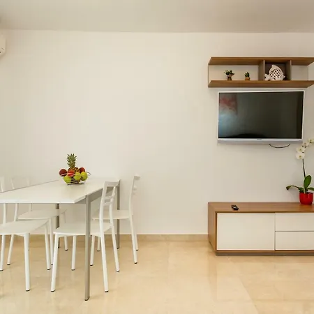 Apartman Maslina Krk Town Exterior photo